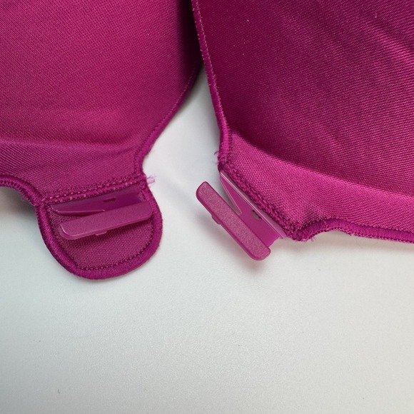 Victoria Secret On Point Sweat Sport Bra Padded Front Zip Wire Mulit-Color 38DDD - Picture 6 of 16